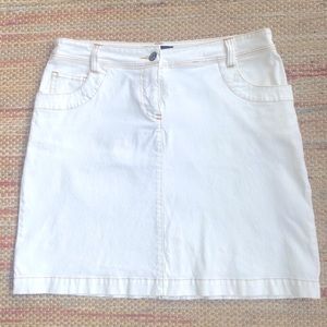 BODEN Classic White Denim Mini Skirt Size 6